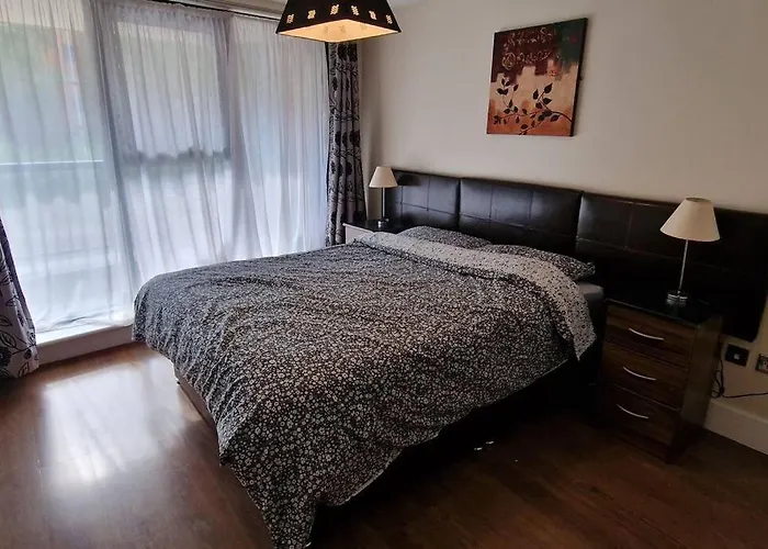 2 Bedroom Apartment Central Birmingham City Centre